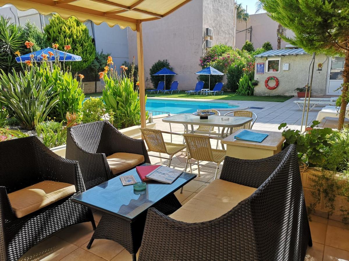 Nicolas Studios & Apartments Agia Marina  Exterior photo