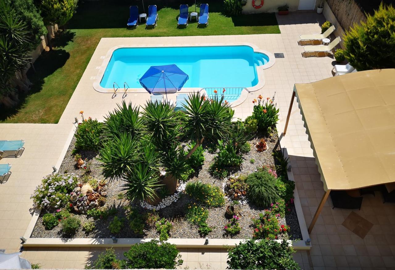 Nicolas Studios & Apartments Agia Marina  Exterior photo